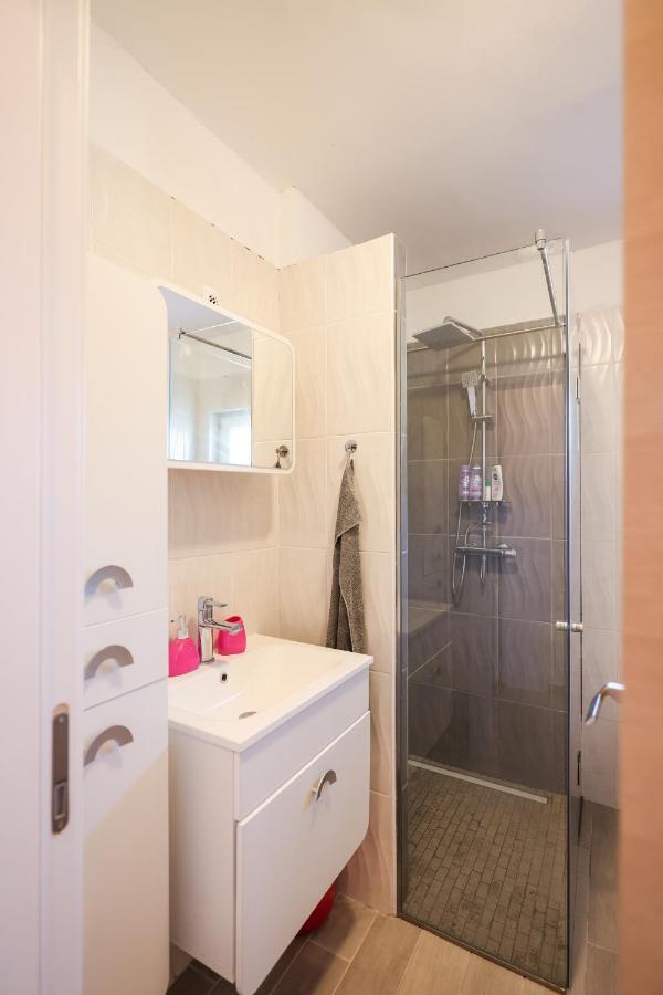 Appartement Coco à Pirovac Extérieur photo