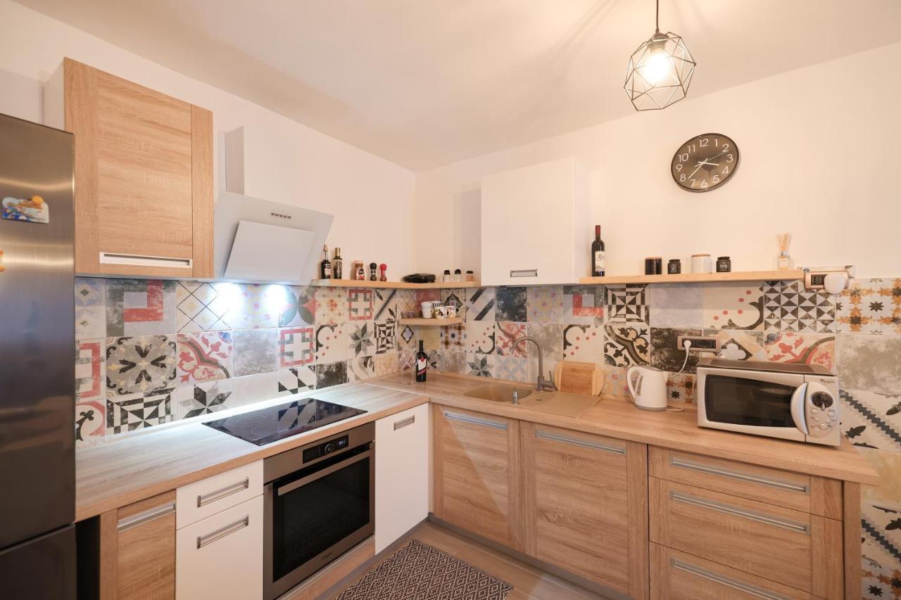 Appartement Coco à Pirovac Extérieur photo