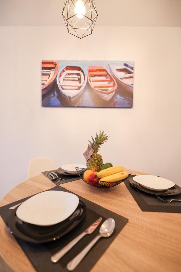 Appartement Coco à Pirovac Extérieur photo